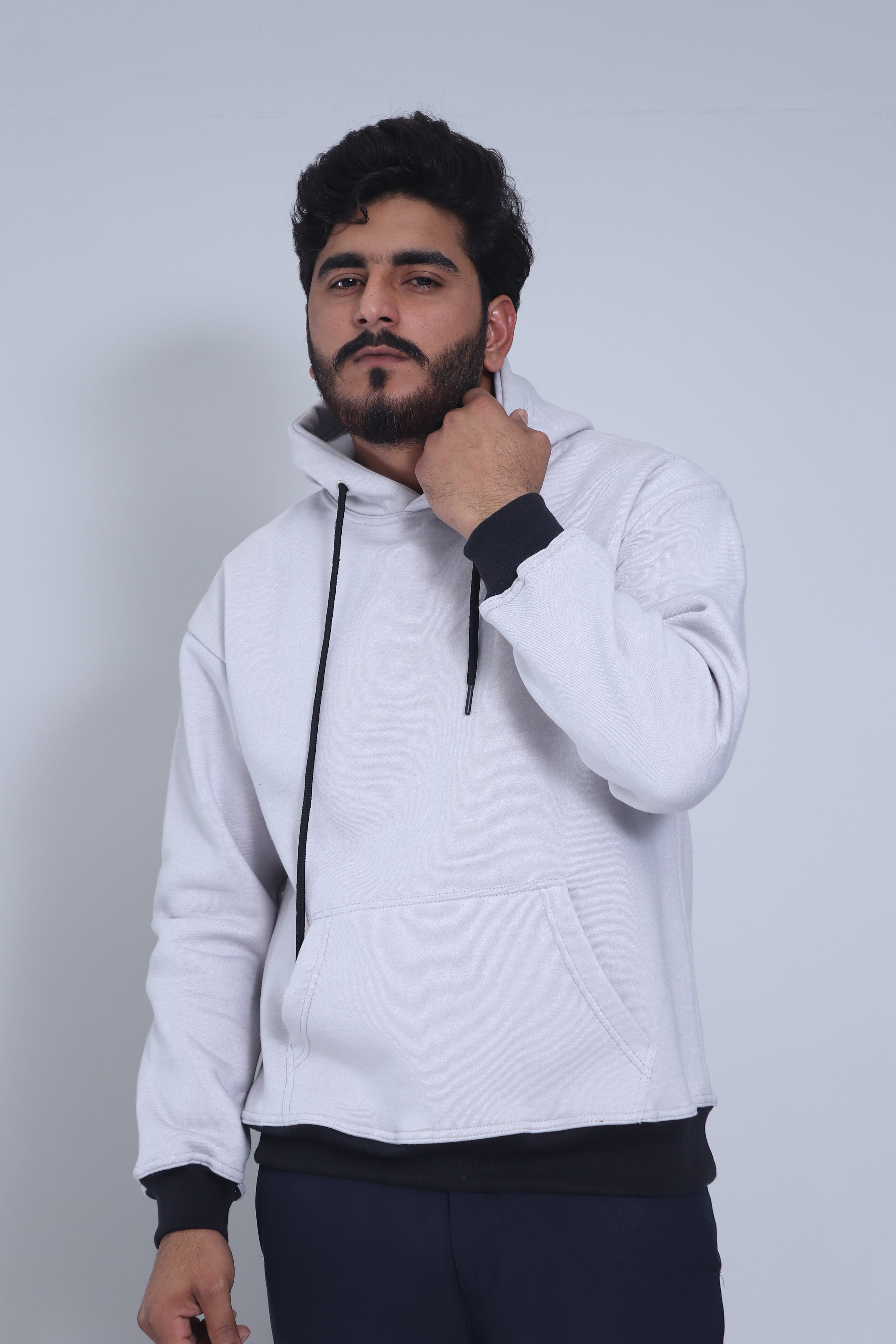 Pullover Hoodie – Light Grey Ashwear Classic Unisex