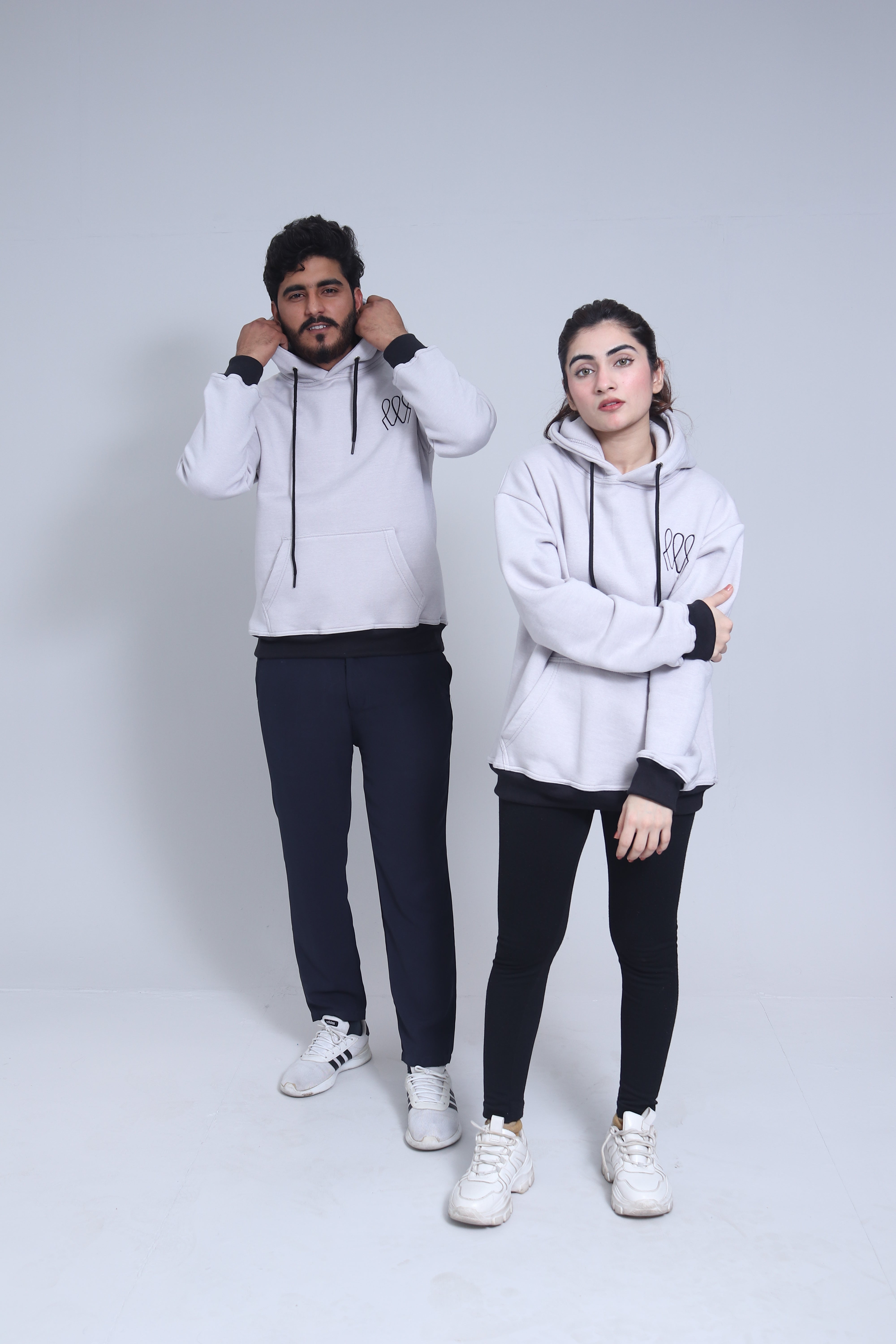Pullover Hoodie – Light Grey Ashwear Classic Unisex